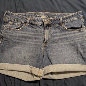 Size 14 - Mid Rise - Old Navy - 5 in. Inseam Shorts